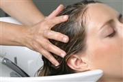 Nourishes hair and skin head the natural way